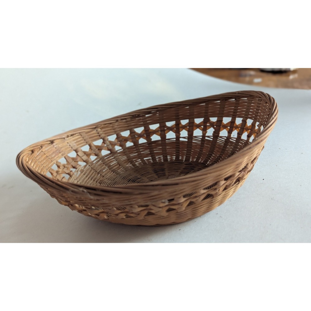 Vintage Woven Bamboo Oval Basket Bowl‎ Lattice Weave Natural Brown China 8.5in